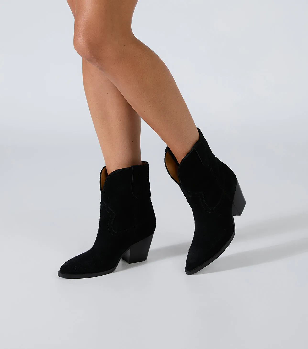 Psuedo Black Cameo Suede