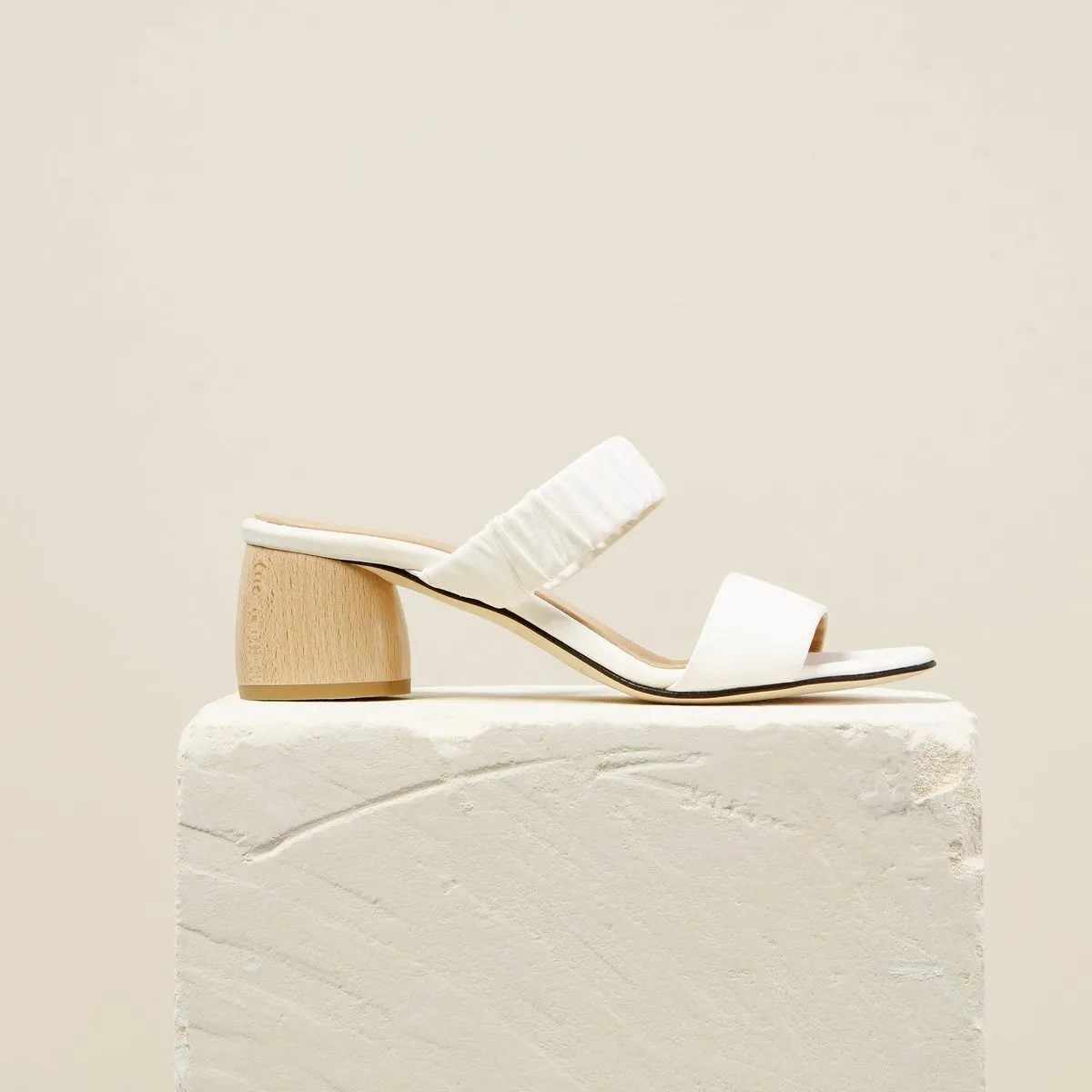 Scrunch Mule, Chalk